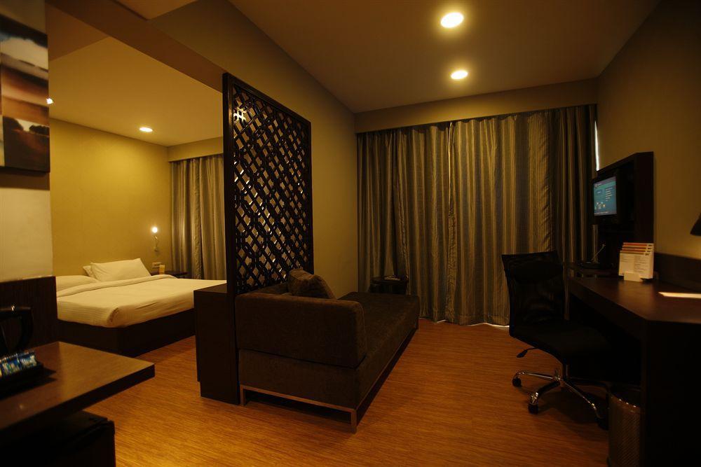 Keys Select By Lemon Tree Hotels, Whitefield, Bengaluru Exterior foto